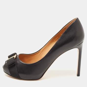 Pre Owned Salvatore Ferragamo Black Leather Vara Bow Peep Toe Pumps Size 39.5
