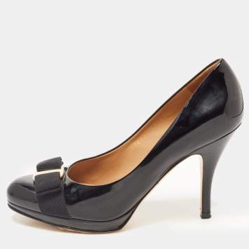 Pre Owned Salvatore Ferragamo Black Patent Leather Vara Bow  Pumps Size 37