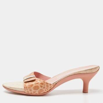 Salvatore Ferragamo Pink Croc Embossed Leather Slide Sandals Size 40.5 