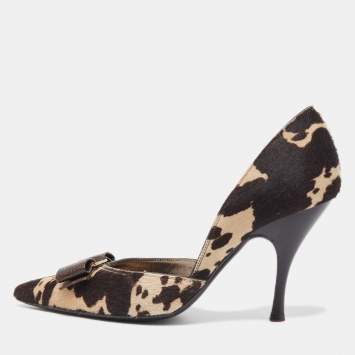Pre Owned Salvatore Ferragamo Brown/White Calf Hair D'orsay Pumps Size 37.5