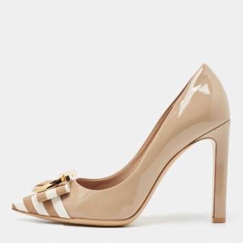 Pre Owned Salvatore Ferragamo Beige/White Patent Leather and Canvas Ezia Pumps Size 38