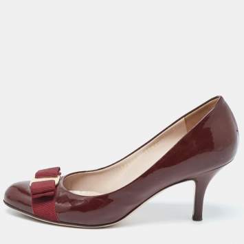 Pre Owned Salvatore Ferragamo Burgundy Patent Vara Bow Pumps Size 36.5