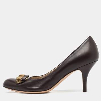 Pre Owned Salvatore Ferragamo Brown Leather Studded Vara Bow Pumps Size 37