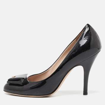 Pre Owned Salvatore Ferragamo Black Patent Leather Pumps Size 37.5