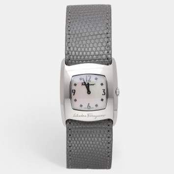 مملوكة مسبقًا ساعة يد نسائية سالفاتوري فيراغامو فارا صدف أم ستانلس ستيل 30 مم