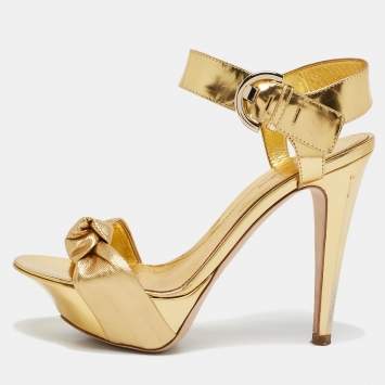 مملوكة مسبقًا Sergio Rossi Gold Leather Platform Ankle Strap Sandals Size 36.5