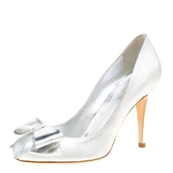 Pre Owned Sergio Rossi Metallic Silver Fabric Bow Detail Peep Toe Pumps Size 37