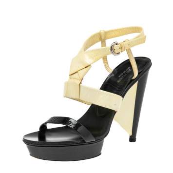 Pre Owned Sergio Rossi Cream/Black Patent Leather Platform Ankle Strap Sandals Size 39
