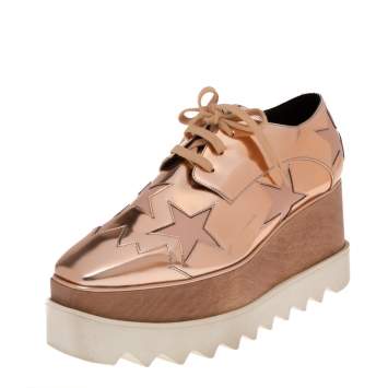 مملوكة مسبقًا Stella McCartney Rose Gold Faux Patent and Leather Elyse Star Platform Lace Up Sneakers Size 36