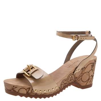 Pre Owned Stella McCartney Beige Faux Patent Leather Linda Wedge Sandals Size 40