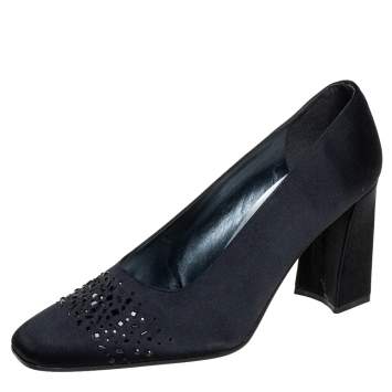Pre Owned Stuart Weitzman Black Satin Embellished Pumps Size 39.5