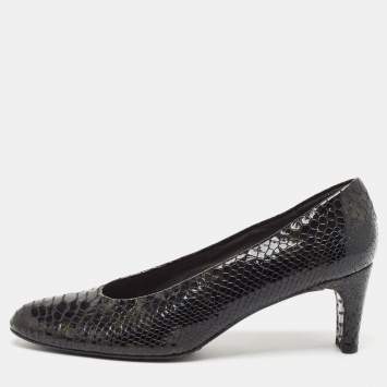 Stuart Weitzman Black Croc Embossed Patent Leather Pumps Size 41