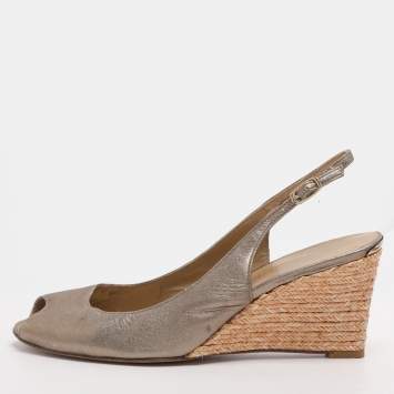 Pre Owned Stuart Weitzman Size 40 Gold Leather Slingback Wedge Sandals