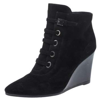 Pre Owned Stuart Weitzman Black Suede And Patent Leather Wedge Lace Detail Ankle Boots Size 38.5