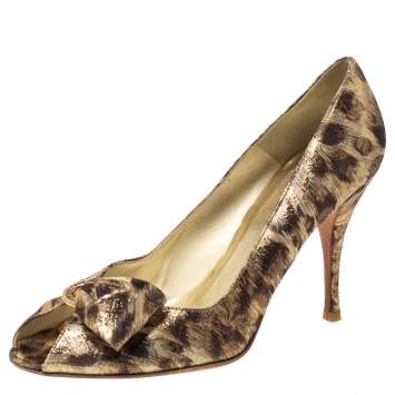 Pre Owned Stuart Weitzman Metallic Lamé Fabric Leopard Print Bow Peep Toe Pumps Size 39.5