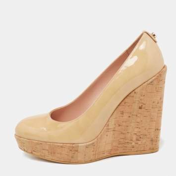 Pre Owned Stuart Weitzman Beige Patent Leather Cork Platform Wedge Pumps Size 37