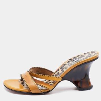 Pre Owned Stuart Weitzman Yellow Leather Strappy Slide Sandals Size 37