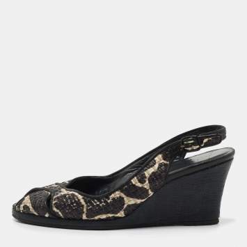 Pre Owned Stuart Weitzman Black/White Raffia Wedge Sandals Size 40
