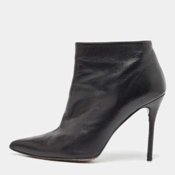 Pre Owned Stuart Weitzman Black Leather Ankle Length Pointed Toe Booties Size 39.5