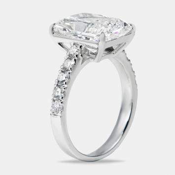 Pre Owned 5.50 cts Radiant and Round Lab Grown Diamond 18k White Gold Ring Size 51