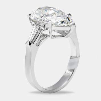 Pre Owned 5.50 cts Pear Brilliant and Trapezoid Lab Grown Diamonds 18k White Gold Ring Size 53