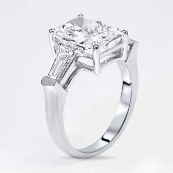 Pre Owned 4.8 cts Radiant Trapezoid Lab Grown Diamond 18k White Gold Ring Size 51