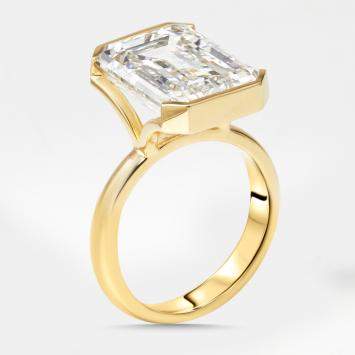 Pre Owned 10 cts Emerald Cut Lab Grown Diamonds 18k Yellow Gold Ring Size 52