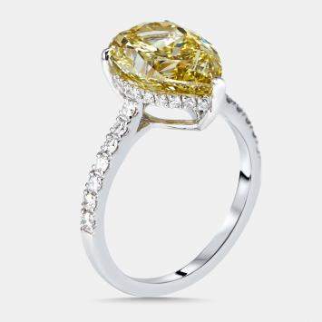 Pre Owned 4.5 cts Fancy Yellow Pear, Round Lab Grown Diamonds 18k White Gold Ring Size 52