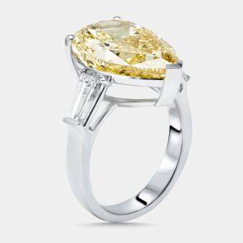 Pre Owned 10 cts Pear, Trapezoid Lab Grown Diamonds 18k White Gold Ring Size 51