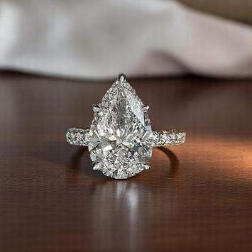 Pre Owned 4.00 cts Pear Cut Lab Grown Diamond 18k White Gold Wedding Ring Size 52