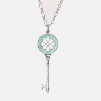مملوكة مسبقًا Tiffany & Co. Knot Key Enamel Silver Pendant Oval Chain Link Necklace 