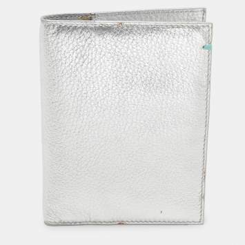 Pre Owned Tiffany & Co. Silver Leather Passport Holder