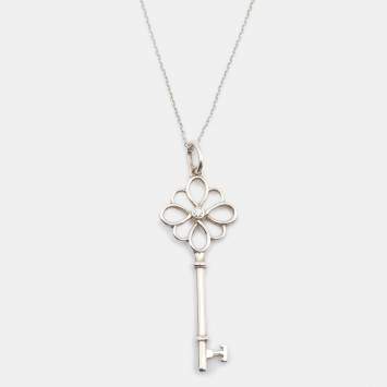 Pre Owned Tiffany & Co. Tiffany Keys Open Knot Key Diamond Silver Pendant Necklace