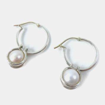 Pre Owned Tiffany & Co Pearl Hoop Earrings Sv925 Silver Silver Metal