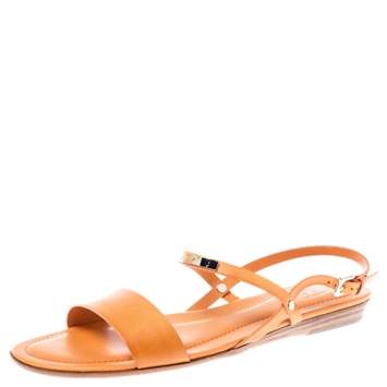 Pre Owned Tod's Orange Leather Metal Logo Embellished Slingback Flat Sandals Size 38.5