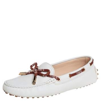 مملوكة مسبقًا Tod's White Leather Gommini Driving Loafers Size 38