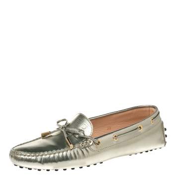 Pre Owned Tod's Gold Patent Leather Bow Loafers Size 39