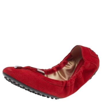 Pre Owned Tod's Red Laser Cut Suede Scrunch Ballet Flats Size 38.5