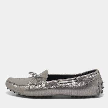 Pre Owned Tod's Grey/Silver Textured Suede Bow Slip On Loafers Size 38