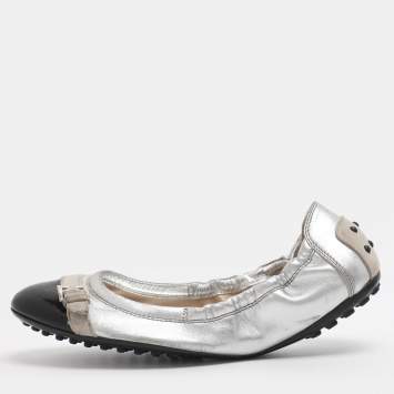 مملوكة مسبقًا Tod's Size 35 Silver/Black Patent and Leather Ballet Flats