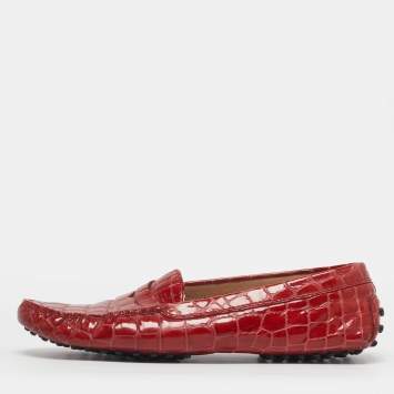 Pre Owned Tod's Size 39.5 Red Croc Embossed Patent Leather Penny Loafers
