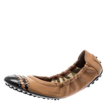 Pre Owned Tod's Beige/Brown Leather Studded Scrunch Ballet Flat Size 37