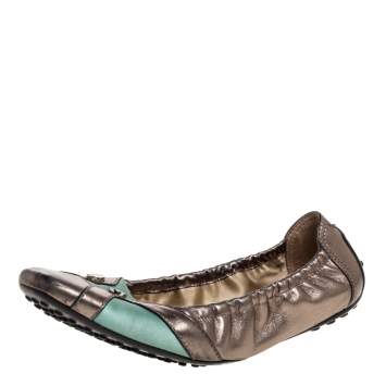 Pre Owned Tod's Metallic/Green Leather Scrunch Ballet Flats Size 38.5