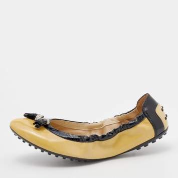Pre Owned Tod's Beige Patent Leather Embellished Tassel Scrunch Ballet Flats Size 39.5
