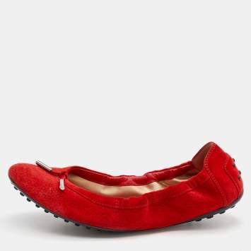 Pre Owned Tod's Red Laser Cut Suede Bow Scrunch Ballet Flats Size 39