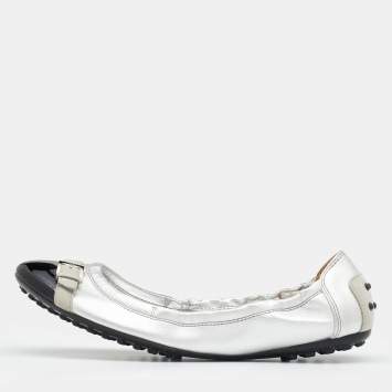 Pre Owned Tod's Silver/Black Leather and Patent Leather Scrunch Ballet Flats Size 38.5