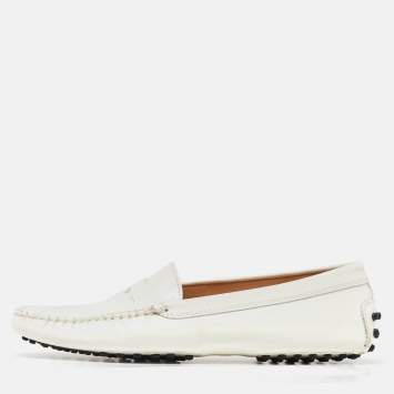 مملوكة مسبقًا Tod's White Patent Leather Penny Slip On Loafers Size 38