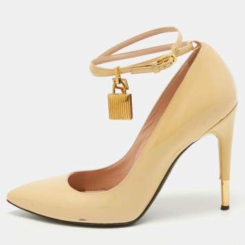 Pre Owned Tom Ford Beige Patent Leather Padlock Pumps Size 38.5