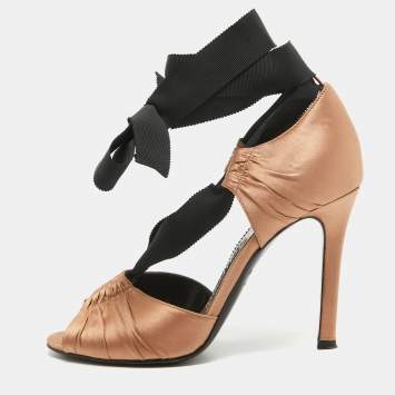 Pre Owned Tom Ford Gold Satin D'Orsay Pumps Size 37
