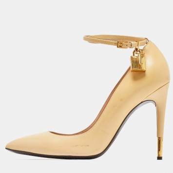 Pre Owned Tom Ford Cream Patent Leather Padlock Pumps Size 41